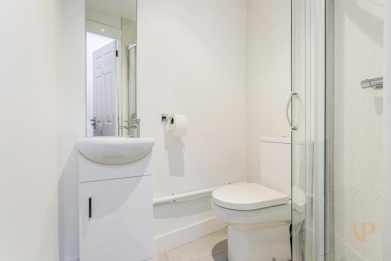 Split Level Studio Apartment In Camden ลอนดอน ภายนอก รูปภาพ